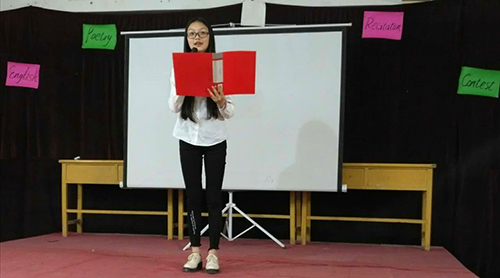 南昌現代外國語學校(迎賓校區）高中部舉行英文詩歌朗誦比賽